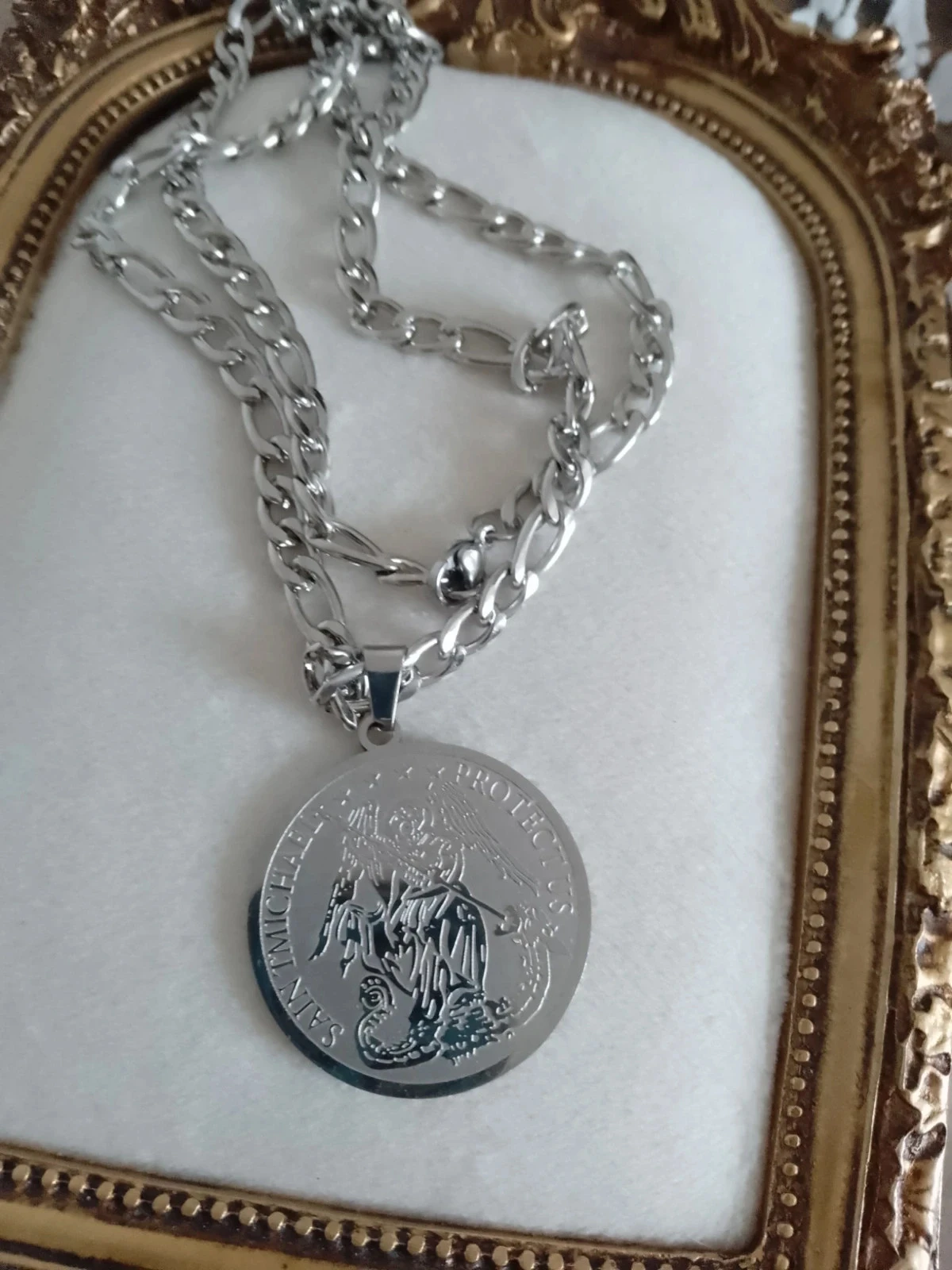 Collier médaillon de protection archange saint Michael
